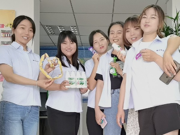 陕西新利全站体育官网登录网址全体员工祝所有小朋友节日快乐！