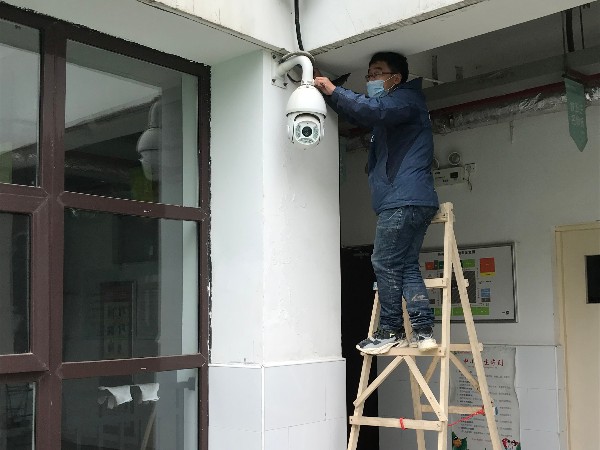 科技的发展让摄像头监控不再雾里看花